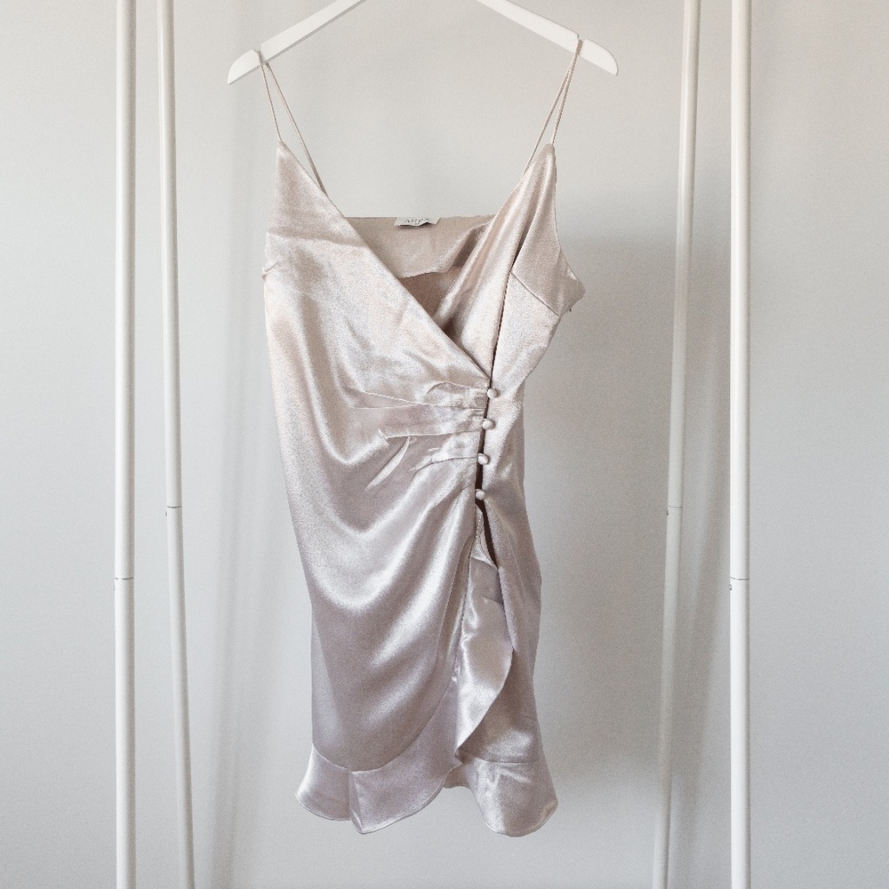 NEW Red Dress Boutique Aura Silver Dress - Medium